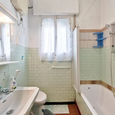 Cozy Miranese Venice Apartment